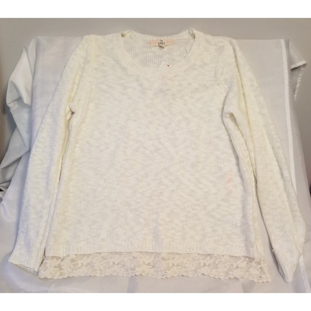 NWT Pink Republic sweater with lace hem cream Size‎ Large 1200